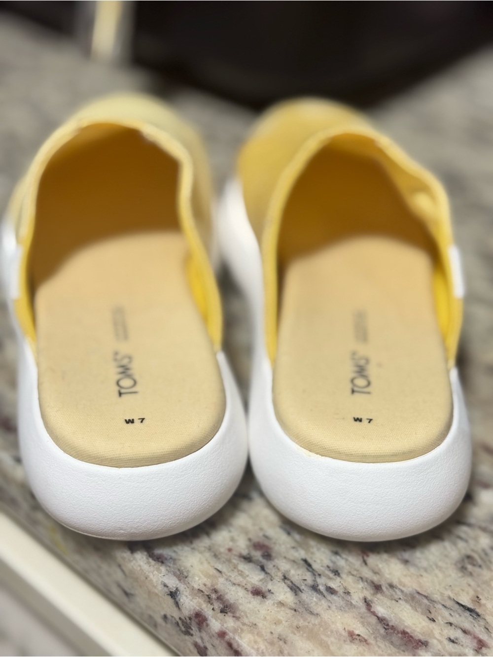 TOMS Alpargata Yellow Mallow mules featuring a‎ slip-on - Picture 6 of 6